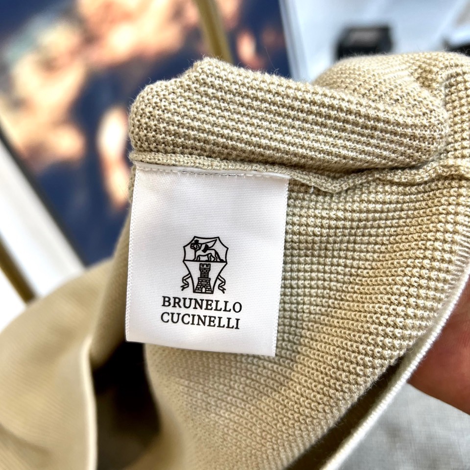 Brunello cucinelli-BC，2025秋冬新品针织衫。圆领设计搭配领口与下摆的白色镶边工艺