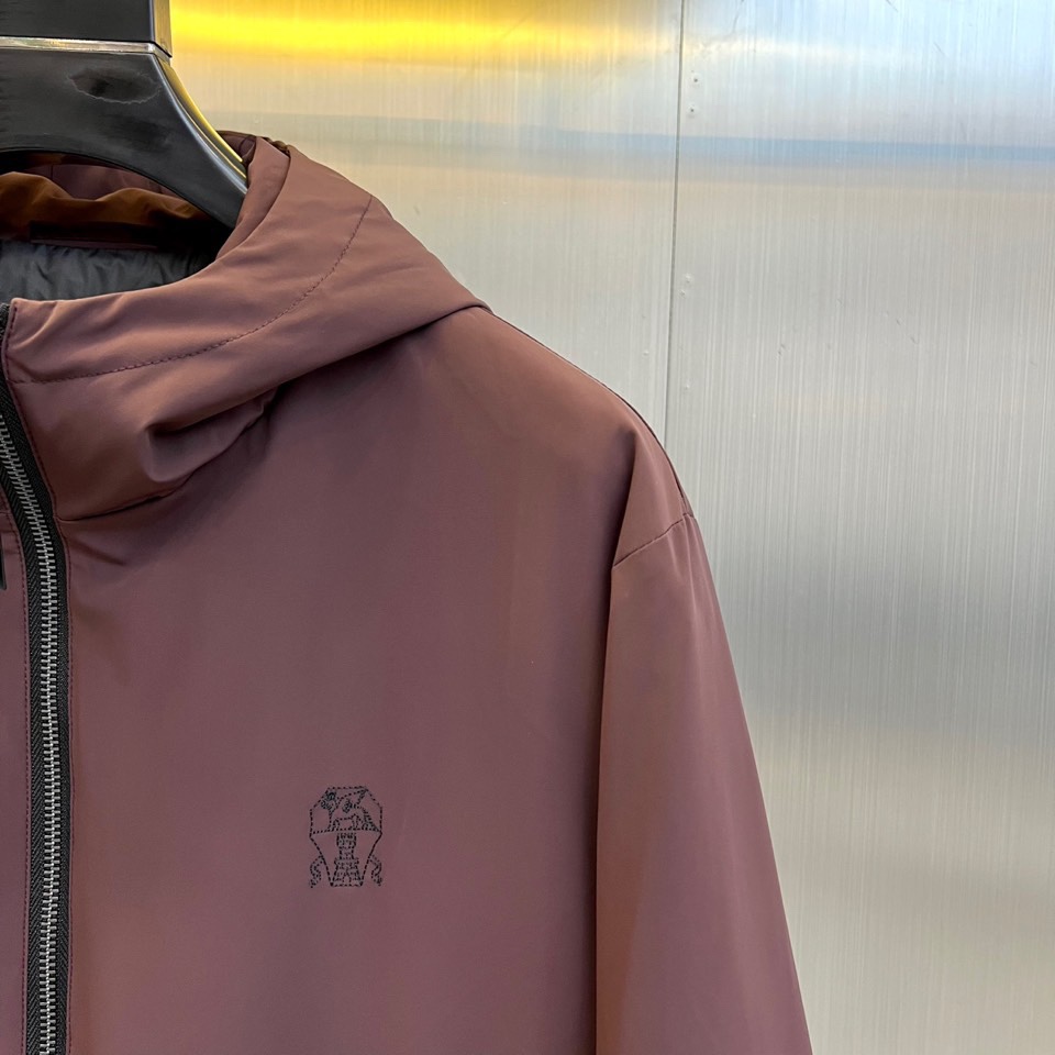 Brunello Cucinelli-（白鹅绒）2025秋冬新品连帽夹克，以极致工艺诠释低调奢华。采用银