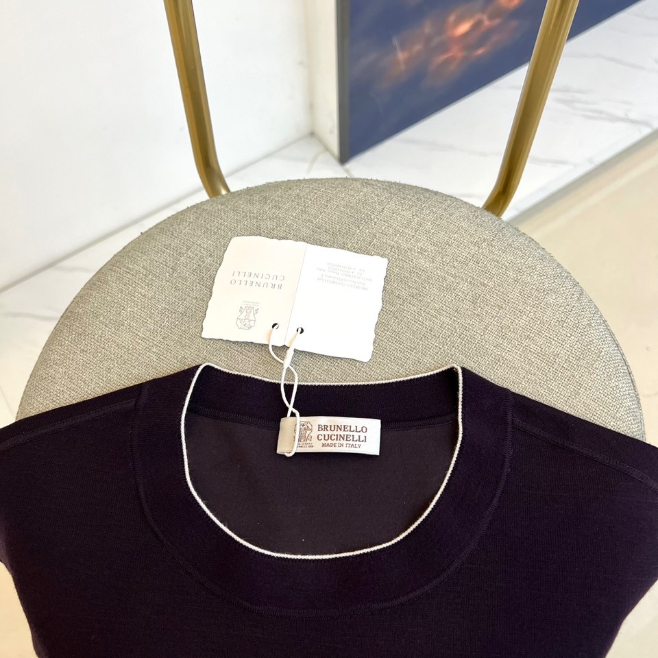 Brunello Cucinelli 、2025秋冬新品男士长袖上衣，以意大利顶级工艺诠释低调奢华的日常