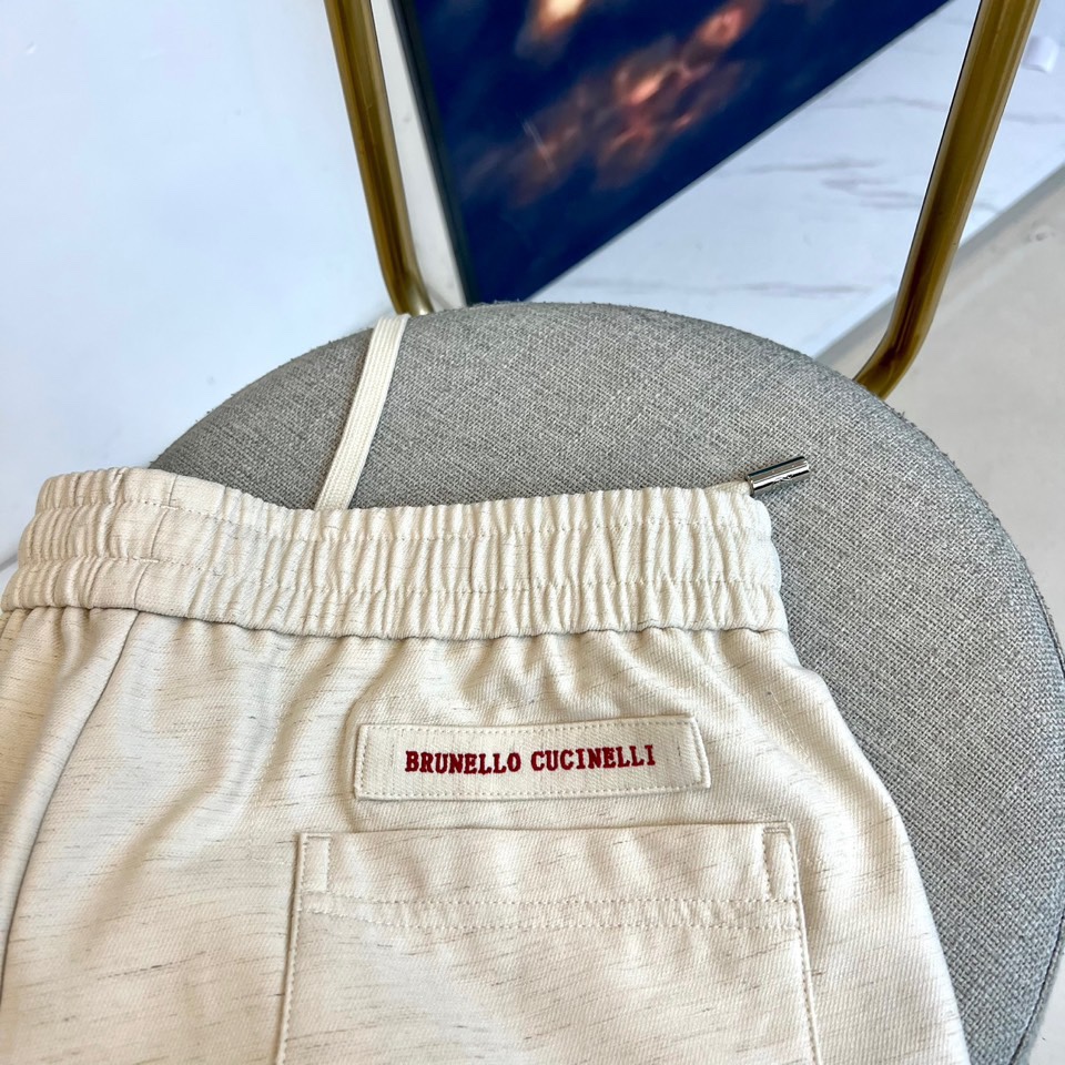 BC-2025秋冬新品 BRUNELLO CUCINELLI休闲裤，松紧腰头搭配同色系抽绳设计，两侧斜插