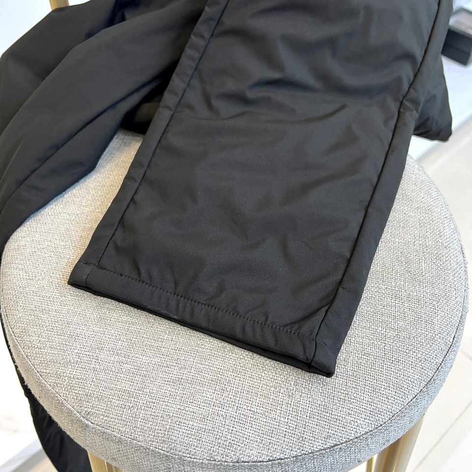 Arcteryx 始祖鸟、御寒利器！ 25S秋冬男士休闲羽绒裤。御寒神裤一条让你感受不到西北风寒冷的轻薄