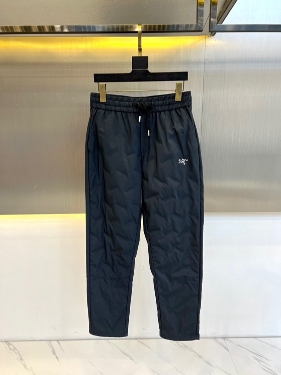 Arcteryx 始祖鸟、御寒利器！ 25S秋冬男士休闲羽绒裤。御寒神裤一条让你感受不到西北风寒冷的轻薄