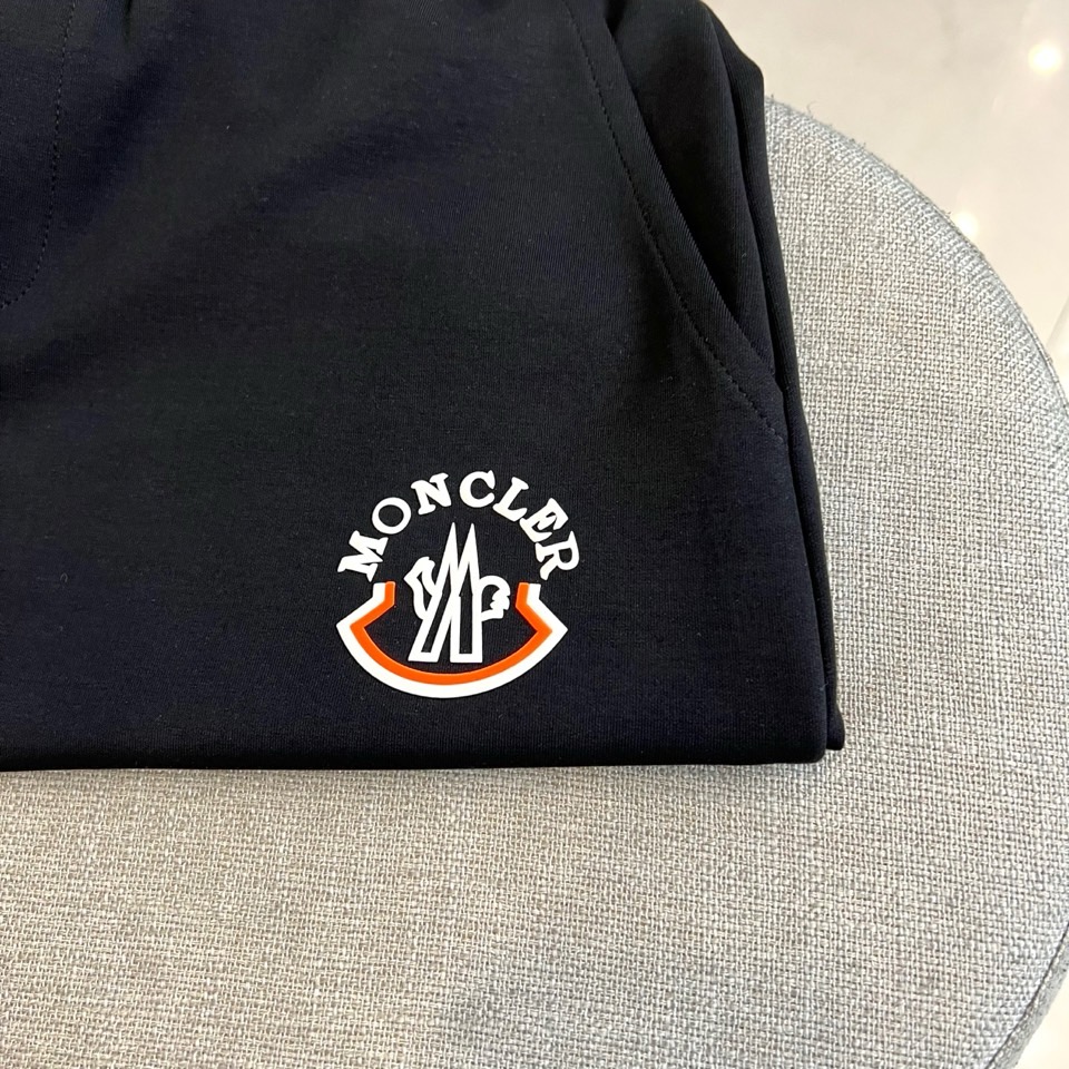 Mon蒙口、 2025s秋冬新款空气层棉质抽绳卫裤，男士经典印花徽标时尚运动休闲抽绳卫裤！采用客供进口2