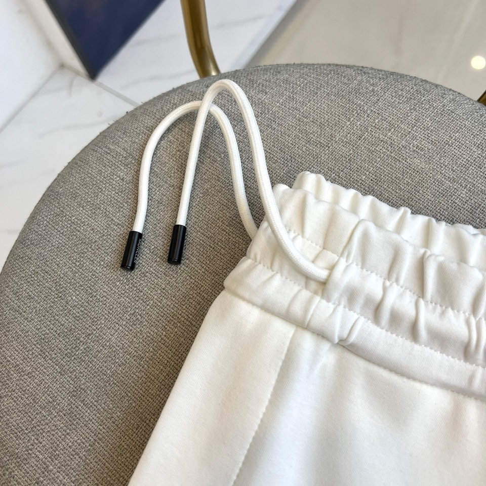 Mon蒙口、 2025s秋冬新款空气层棉质抽绳卫裤，男士经典印花徽标时尚运动休闲抽绳卫裤！采用客供进口2