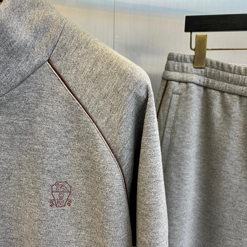 Brunello Cucinelli-BC-2025秋冬新品羊毛空气层运动套装，这款运动套装以立领拉链外