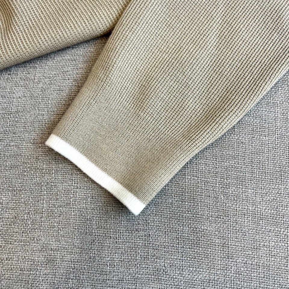 Brunello cucinelli-BC，2025秋冬新品针织衫。圆领设计搭配领口与下摆的白色镶边工艺