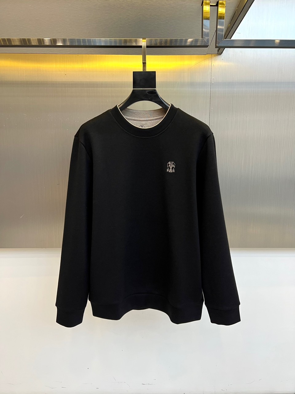 Brunello Cucinelli-2025秋冬新品空气层圆领卫衣，以高级诠释低调奢华的日常着装美学。