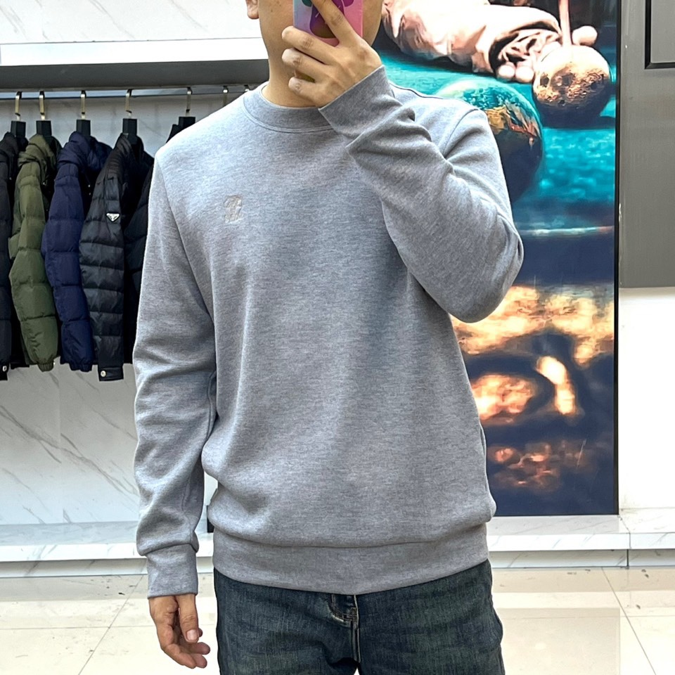 Brunello Cucinelli-2025秋冬新品空气层圆领卫衣，以高级诠释低调奢华的日常着装美学。