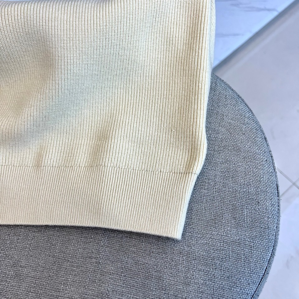 🌾Brunello Cucinelli BC-2025秋冬新品男士半高领拉链设计毛衫。6%绵羊毛+20%