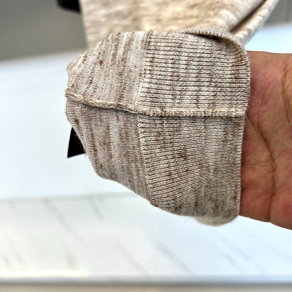 Loro Piana诺悠翩雅、2026春夏新品男士短袖针织Polo衫，匠心打造，巧妙融合现代休闲感与经典