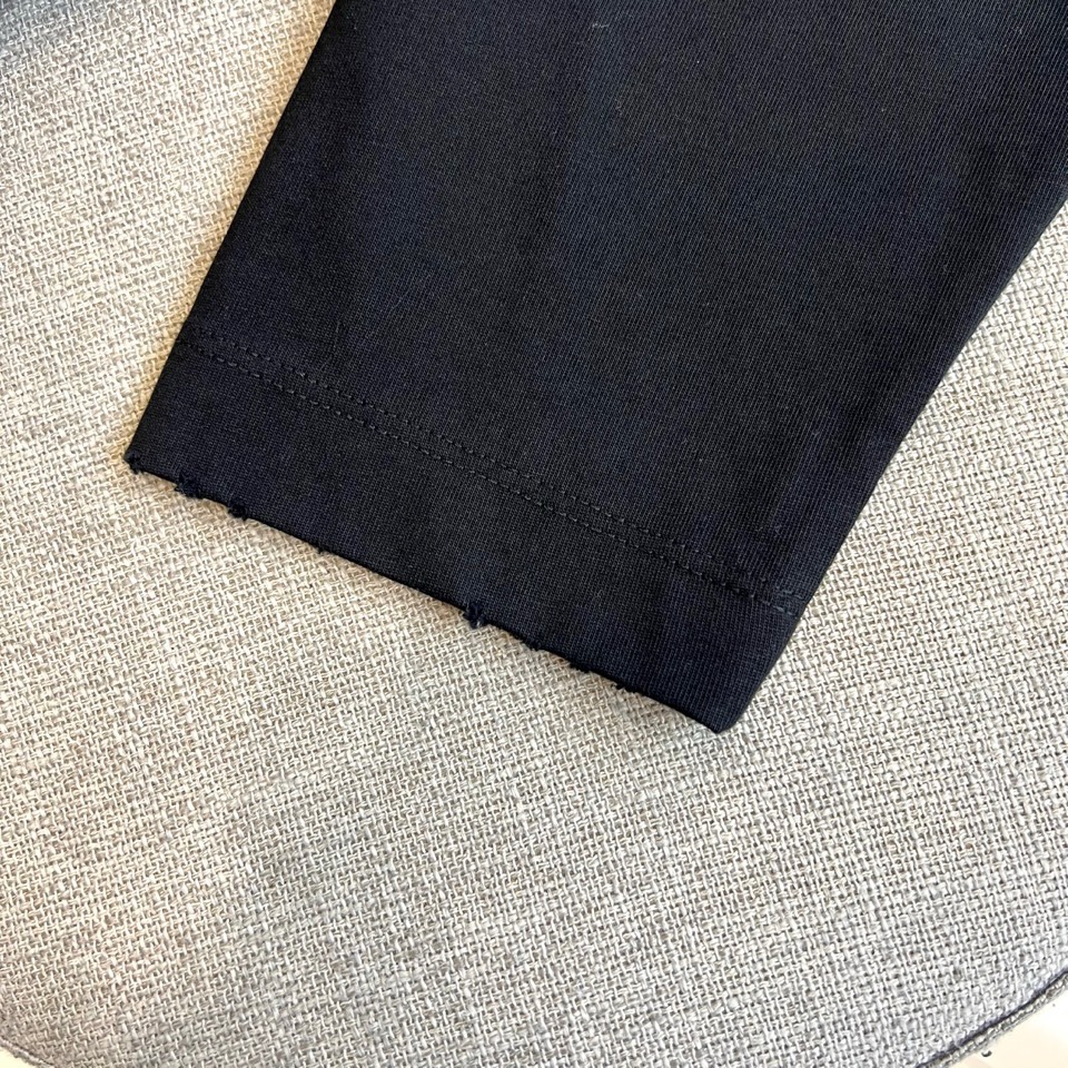 Chrome Herad克罗心、2026春夏新品简约风圆领长袖T恤，纯净底色，打造高级百搭的衣橱刚需。版