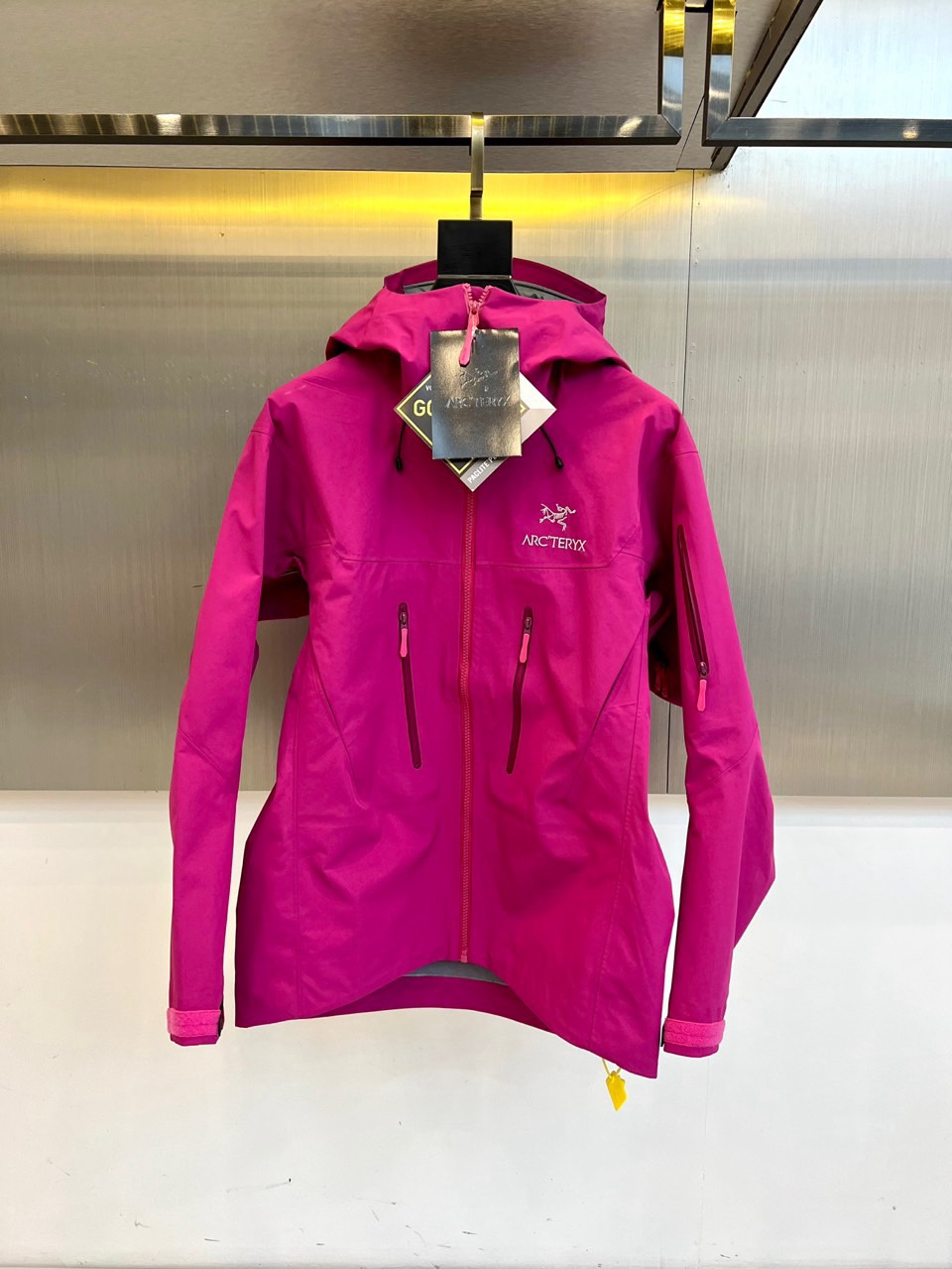 ARC'TERYX ALoro PianaHA SV 7代 【顶级版】| 巅峰再造，征服极限之境。专为高