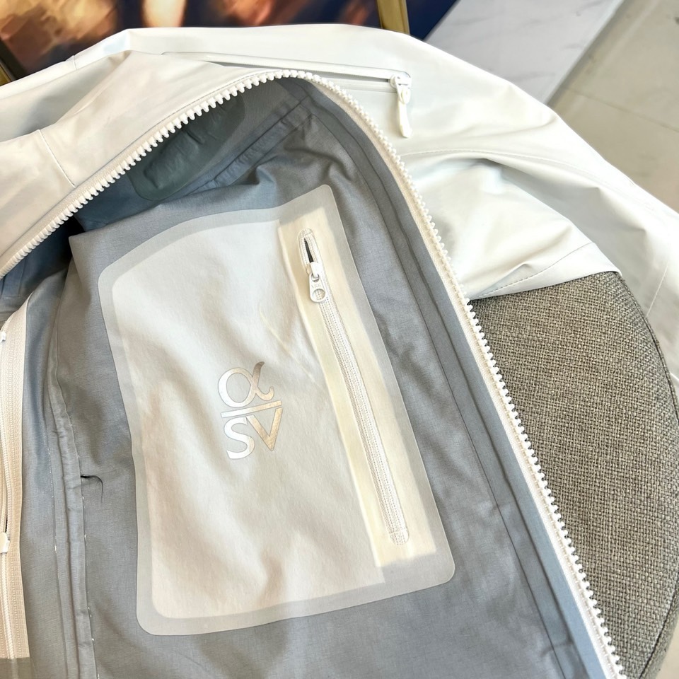 ARC'TERYX ALoro PianaHA SV 7代 【顶级版】| 巅峰再造，征服极限之境。专为高