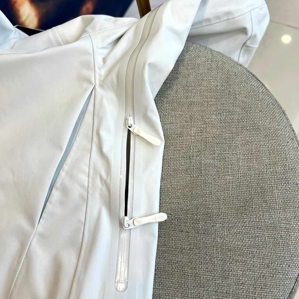 ARC'TERYX ALoro PianaHA SV 7代 【顶级版】| 巅峰再造，征服极限之境。专为高