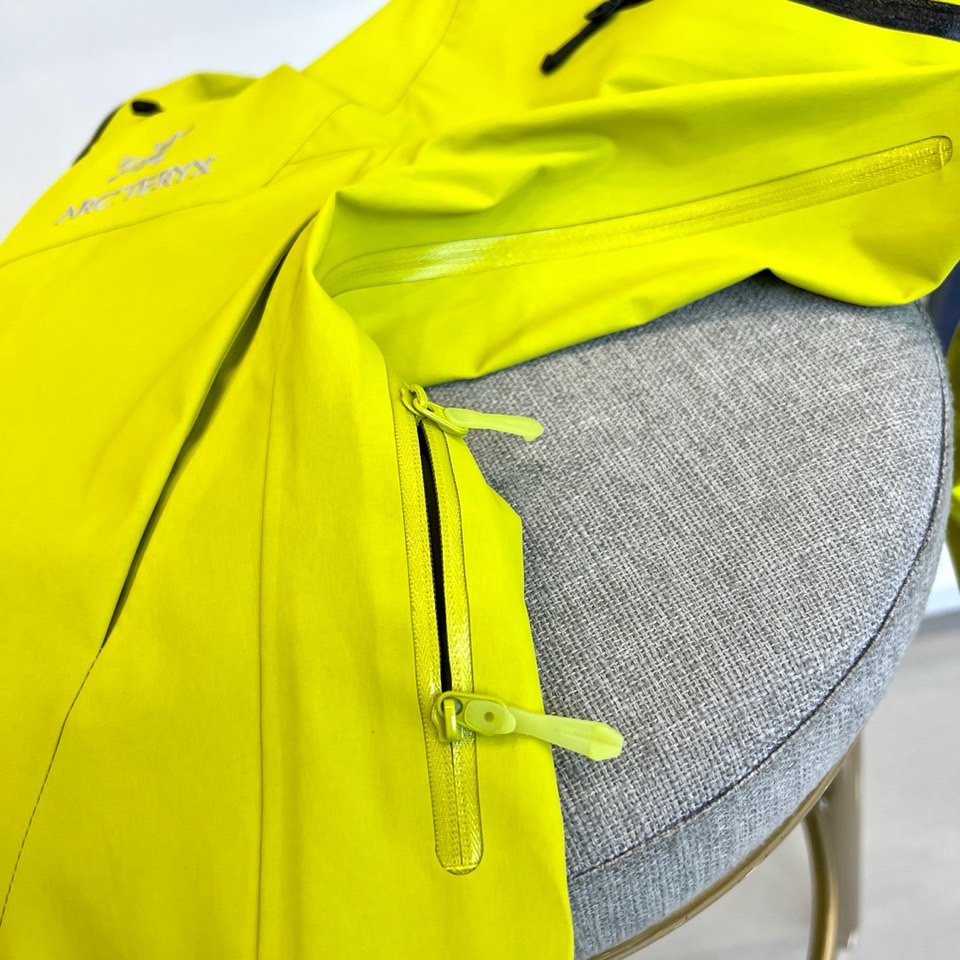 ARC‘TERYX/始祖鸟【顶级版，自带救援反射器】ALoro Pianaha系列 Sv 第7代 GOR