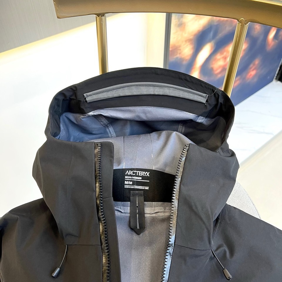 ARC‘TERYX/始祖鸟【顶级版，自带救援反射器】ALoro Pianaha系列 Sv 第7代 GOR