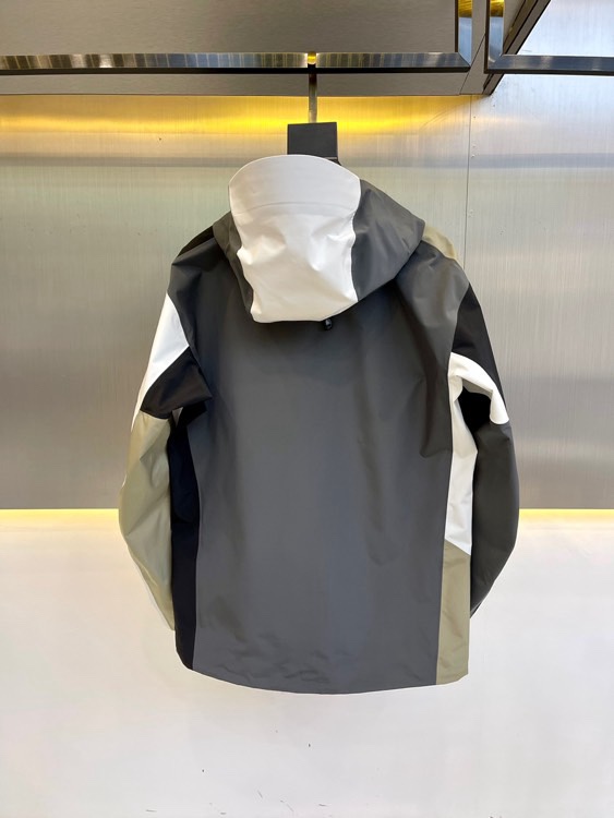 Arcteryx［顶级版］始祖鸟冲锋衣，帅到炸裂的一款！ARC TERYX始祖鸟 BEAMS 25周年联