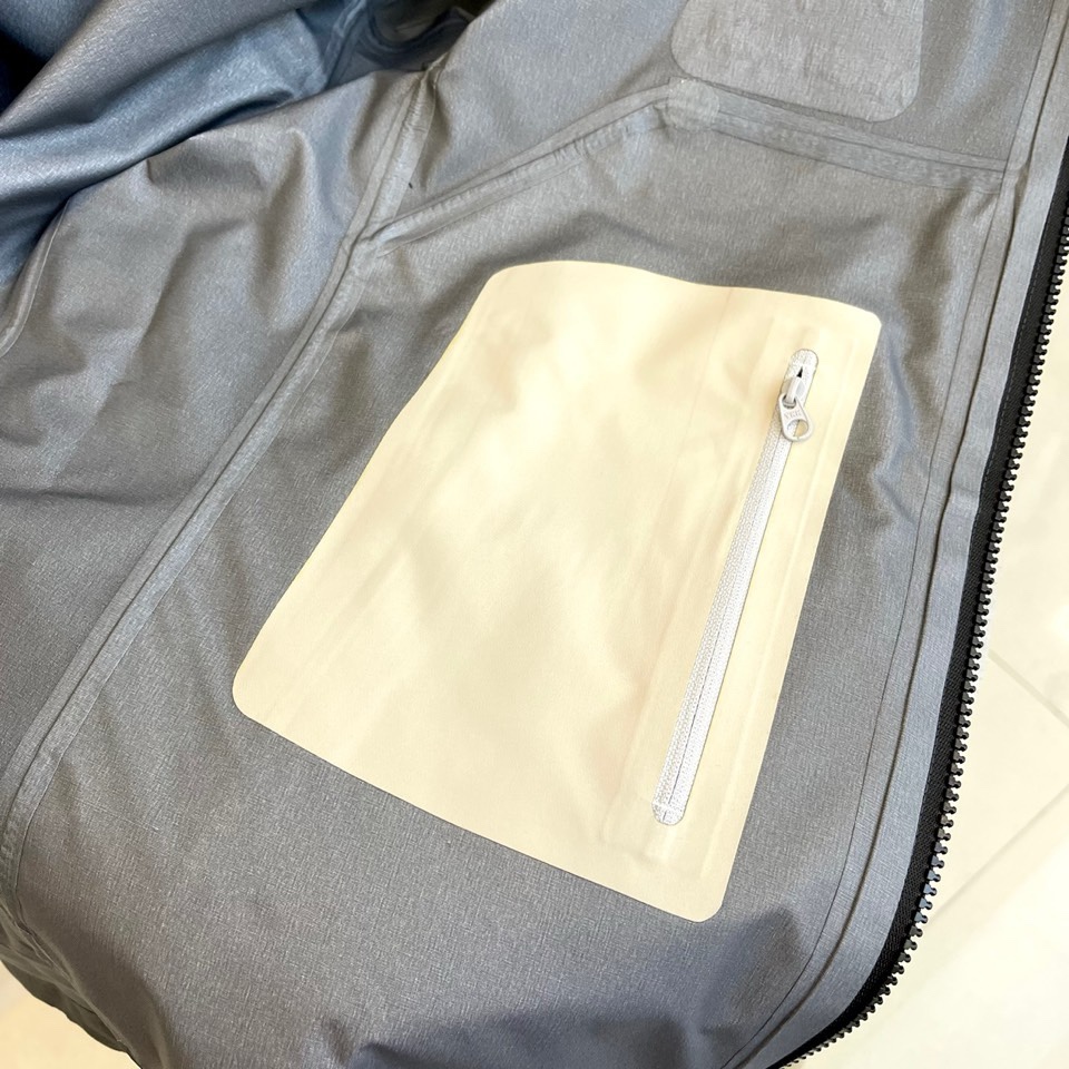 Arcteryx［顶级版］始祖鸟冲锋衣，帅到炸裂的一款！ARC TERYX始祖鸟 BEAMS 25周年联