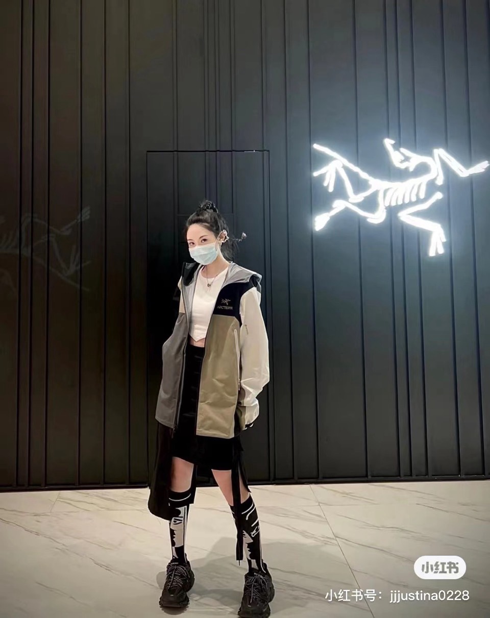 Arcteryx［顶级版］始祖鸟冲锋衣，帅到炸裂的一款！ARC TERYX始祖鸟 BEAMS 25周年联