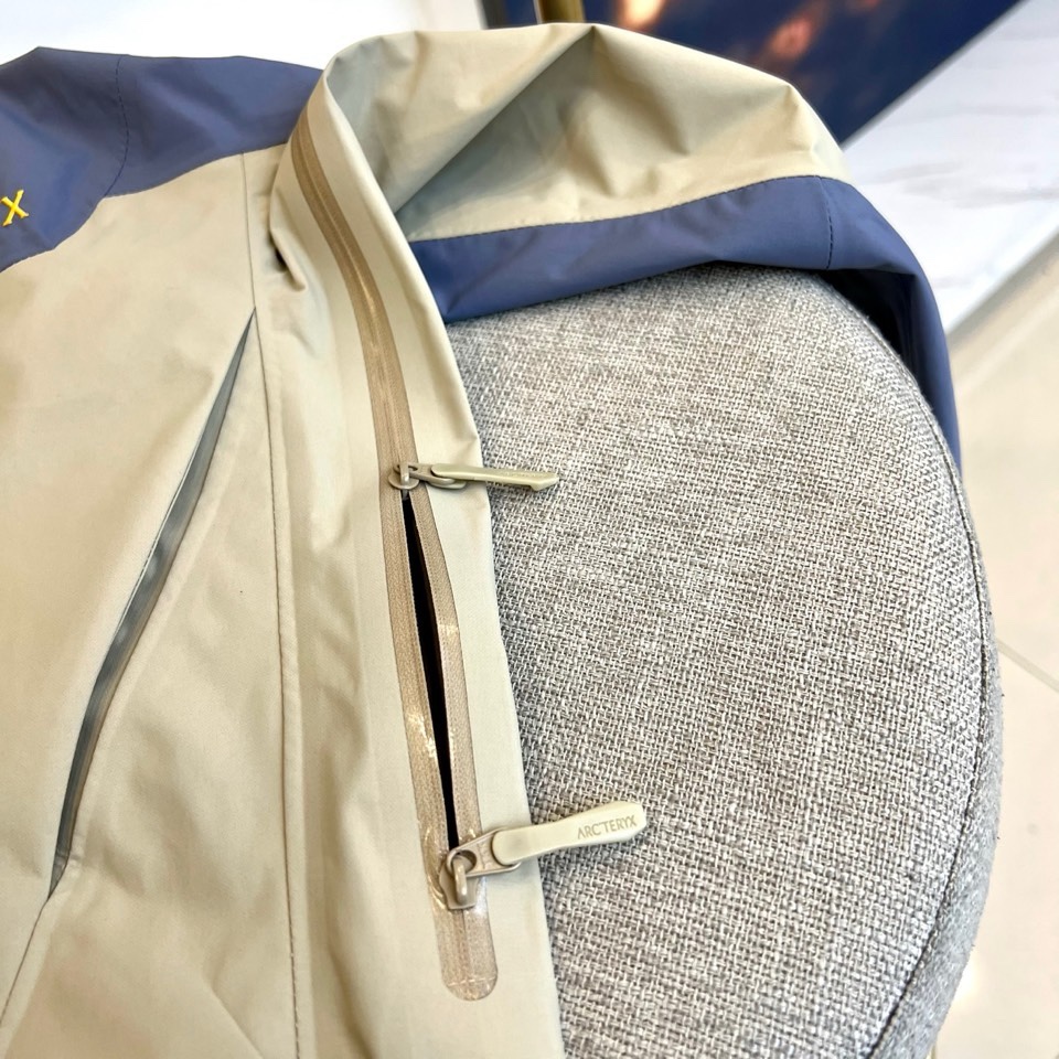 ARC‘TERYX/始祖鸟【蛇年🐍限定】ALoro Pianaha系列 Sv 第7代 GORE-TEX 