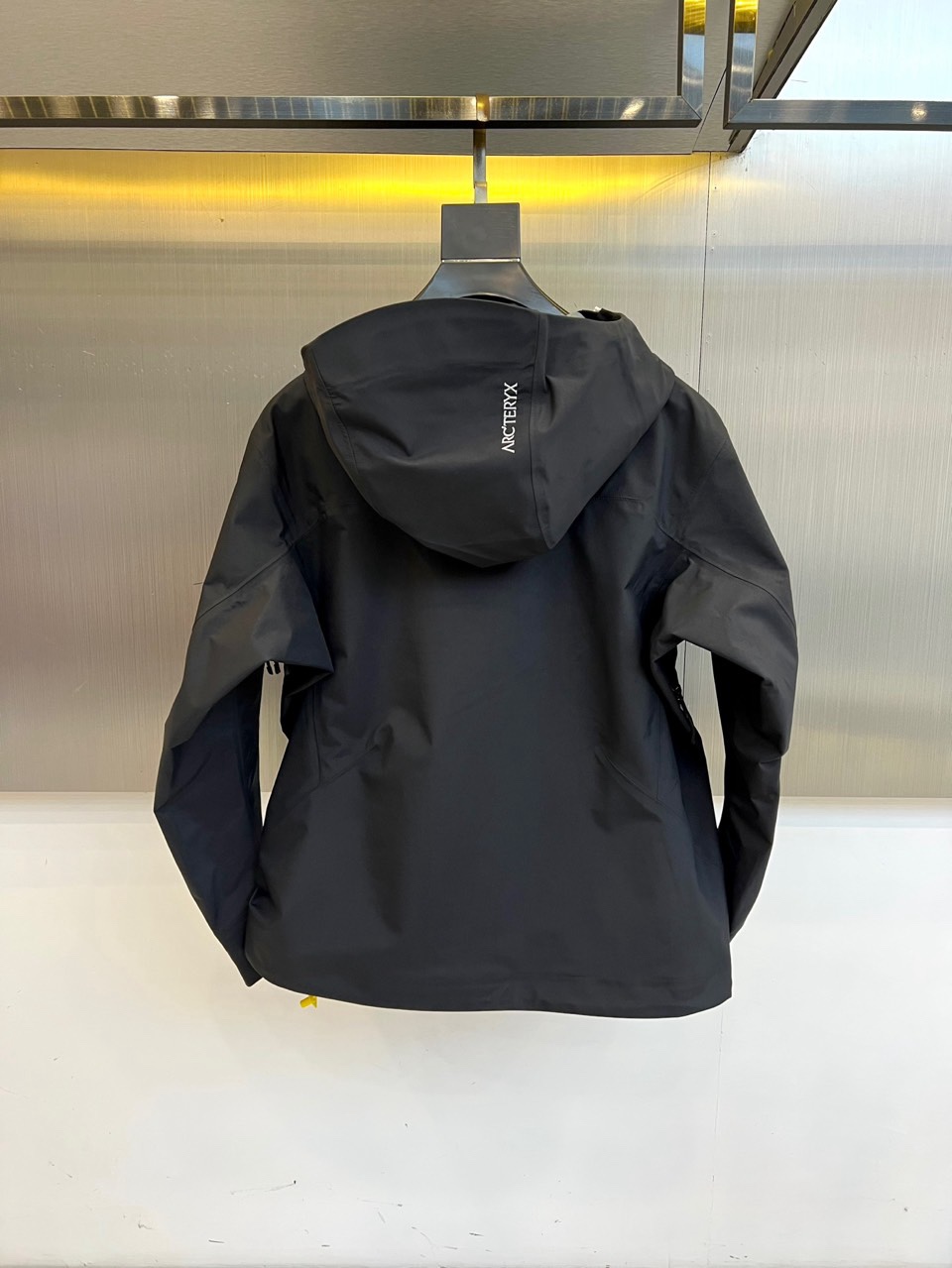 ARC’TERYX始祖鸟Sidewinder 【响尾蛇】冲锋衣，全地形征服者—定义高山全能防护新标杆！•