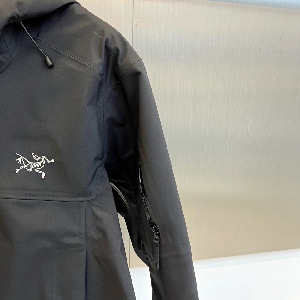 ARC’TERYX始祖鸟Sidewinder 【响尾蛇】冲锋衣，全地形征服者—定义高山全能防护新标杆！•