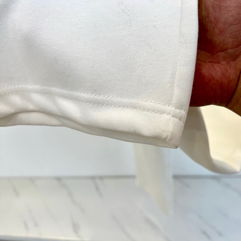 Mon蒙口、2026春夏新品宽松运动卫裤，以纯净柔和的色调打造高级感日常单品，版型采用高腰松紧腰头配抽绳