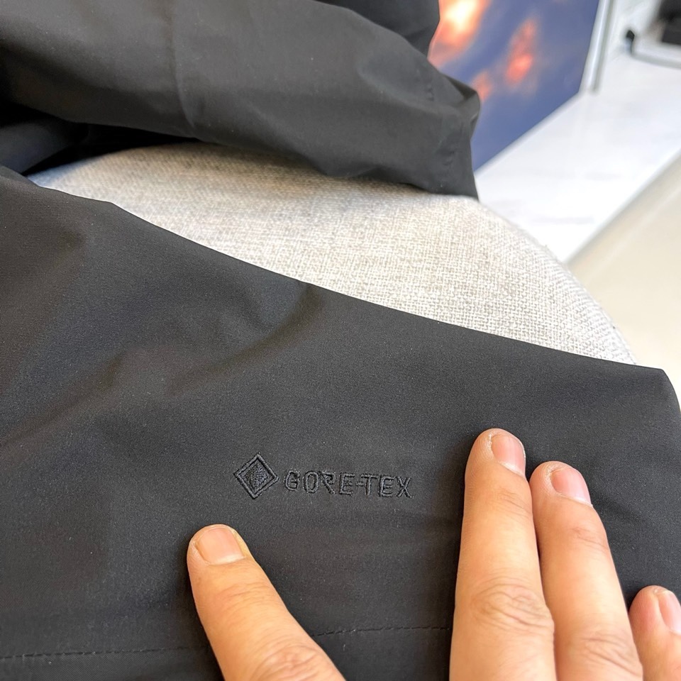 Arcteryx［顶级版，随意对比，不是莆田货］ARC‘TERYX/始祖鸟 beta LT系列冲锋衣 官