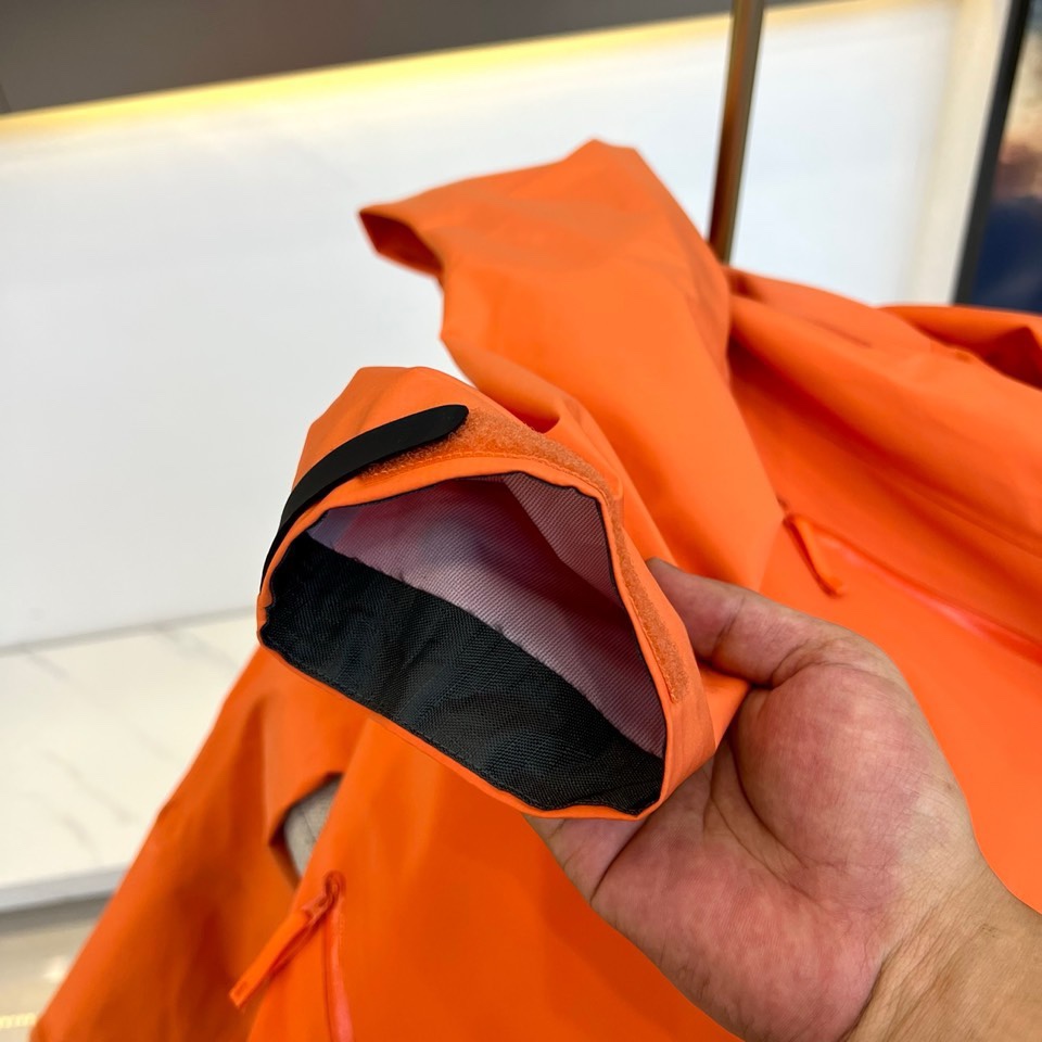 Arcteryx-🐦家［顶级版，随意对比，不是莆田货］ARC‘TERYX/始祖鸟 beta LT系列冲锋