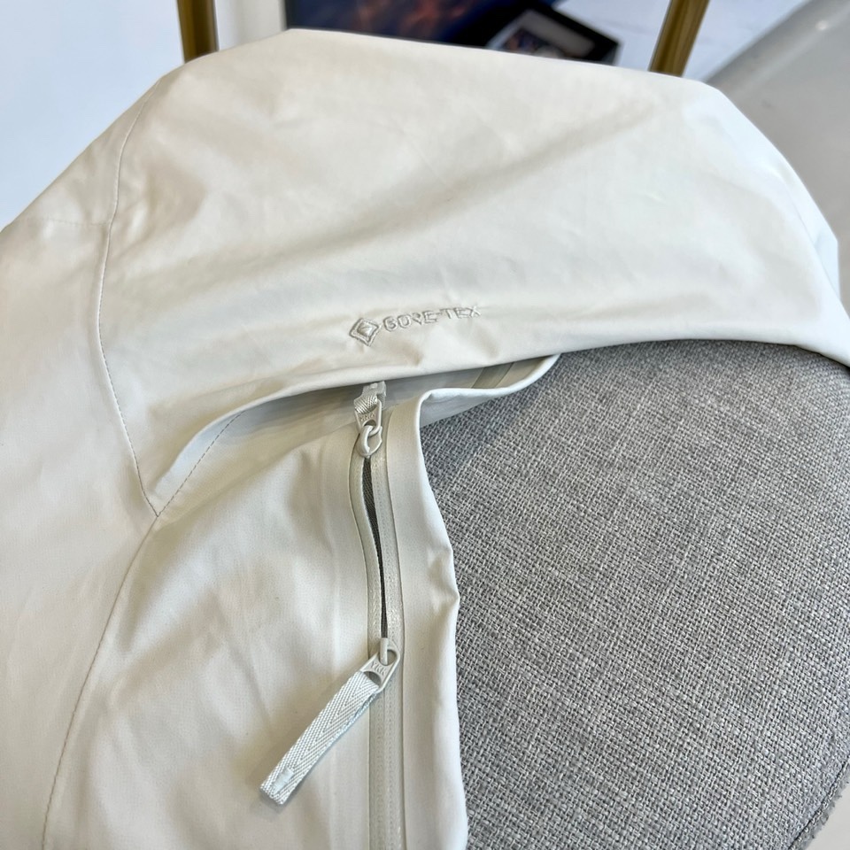 Arcteryx-🐦家［顶级版，随意对比，不是莆田货］ARC‘TERYX/始祖鸟 beta LT系列冲锋