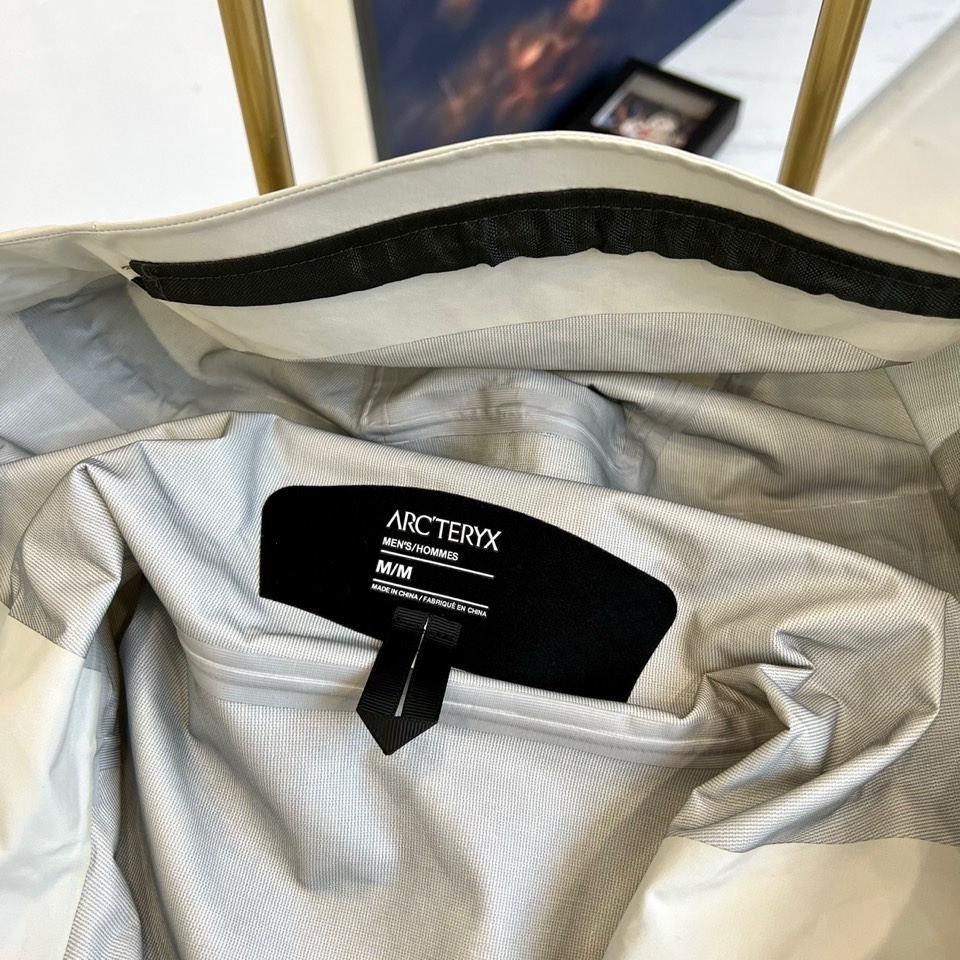 Arcteryx-🐦家［顶级版，随意对比，不是莆田货］ARC‘TERYX/始祖鸟 beta LT系列冲锋