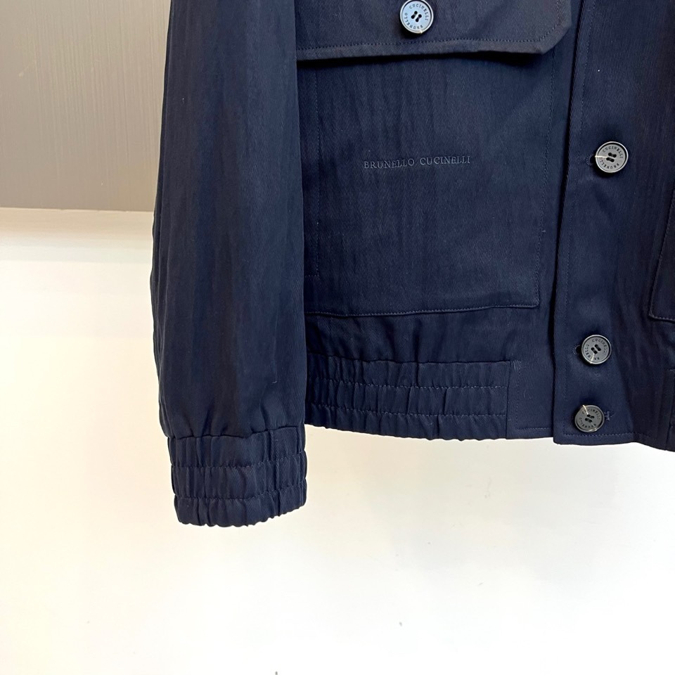 Brunello Cucinelli-BC、2026春夏新品夹克，以意式优雅重塑休闲美学。色调纯净柔和，