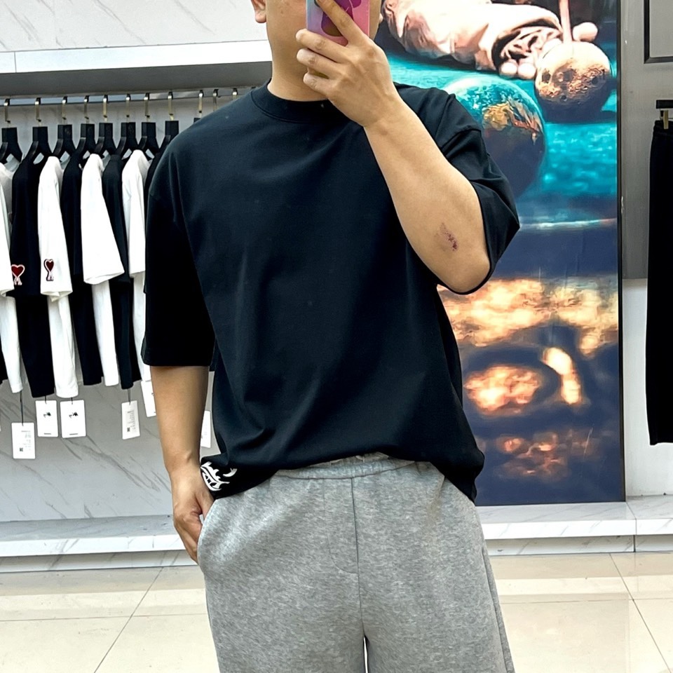 Chrome Herad克罗心、2026春夏新品简约风圆领短袖T恤，纯净底色，打造高级百搭的衣橱刚需。版