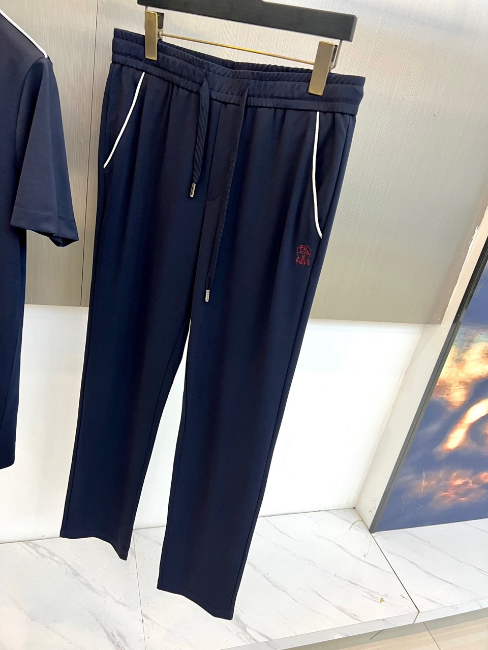 Brunello Cucinelli-BC、2026春夏新品休闲套装，以简约高级的色调诠释轻奢运动风尚。