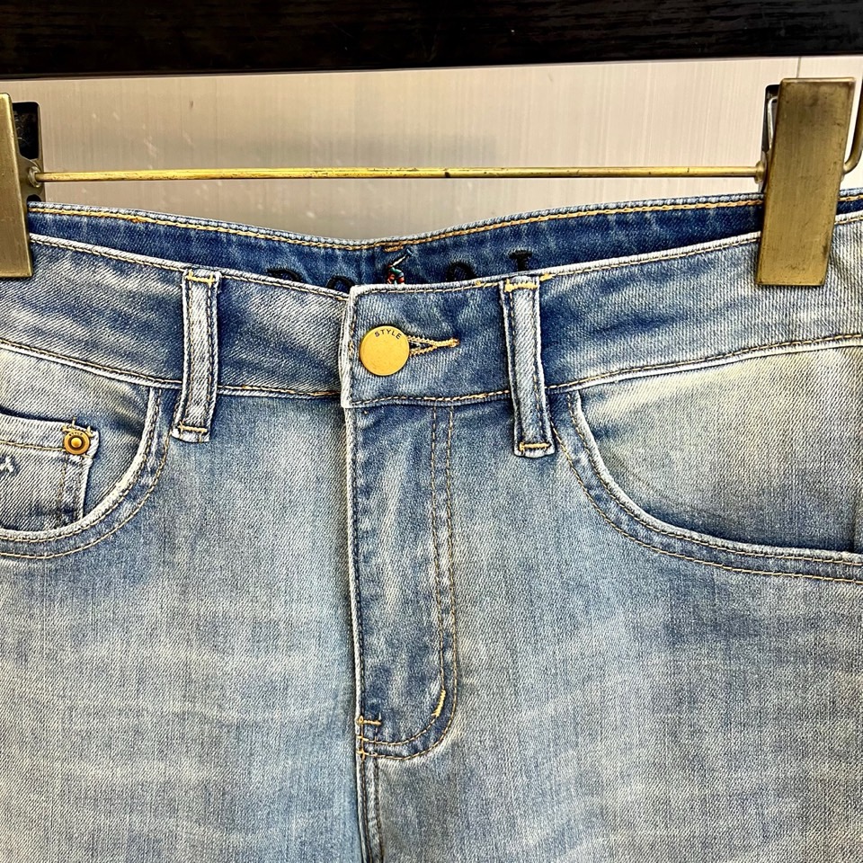 Polo RaLoro pianah Lauren、2026春夏新品牛仔裤，以经典五袋设计融合标志性细节