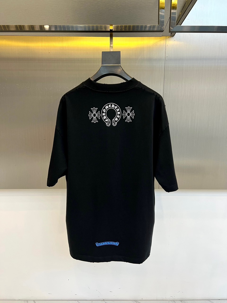 Chrome Herad克罗心、2026春夏新品重磅登场！100%纯棉面料，经典刺绣T恤，以极简纯色为底