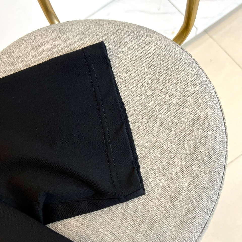 Chrome Herad克罗心、2026春夏新品重磅登场！100%纯棉面料，经典刺绣T恤，以极简纯色为底