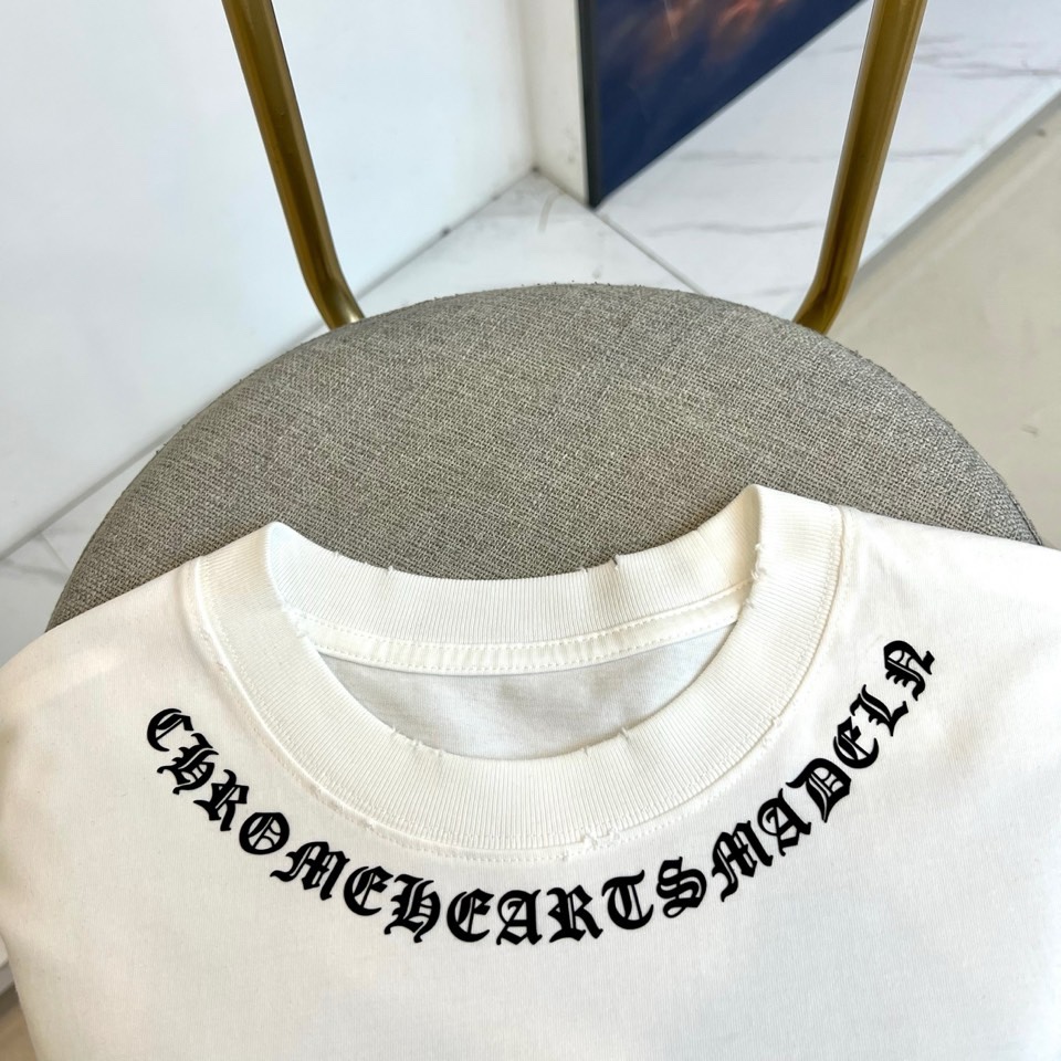Chrome Herad克罗心、2026春夏新品重磅登场！100%纯棉面料，经典刺绣T恤，以极简纯色为底