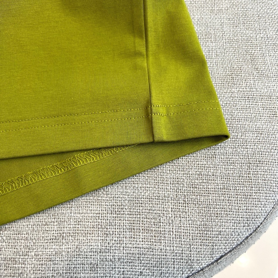 Bur巴宝莉、2026春夏新品骑士刺绣T恤，采用纯棉材质，柔软透气，夏天穿超舒服！胸前骑士图案+品牌字母