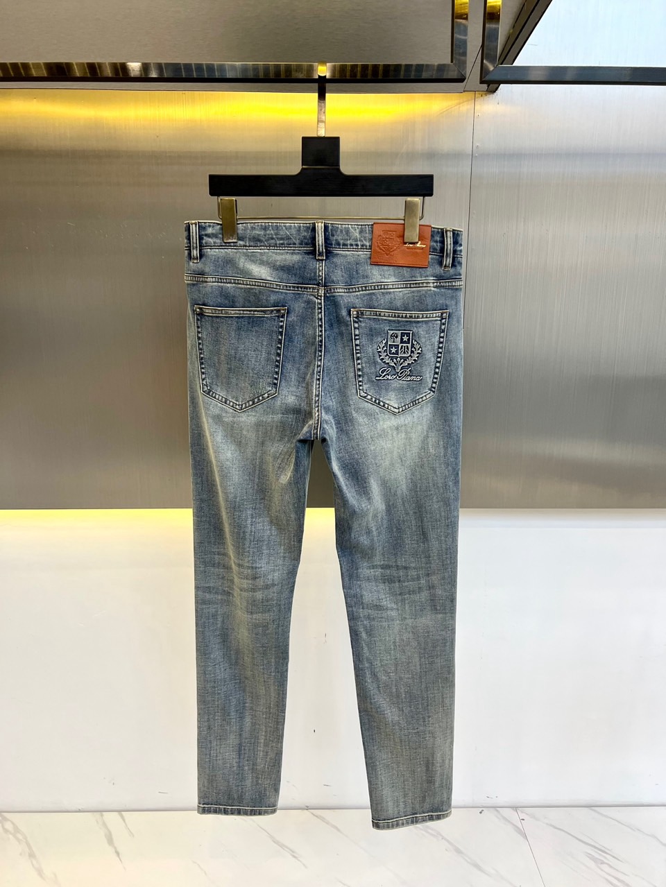 loro Piana诺悠翩雅、 2026早春新品男士时装款高端休闲裤，日本原厂出品，纯血统品质，完美延续
