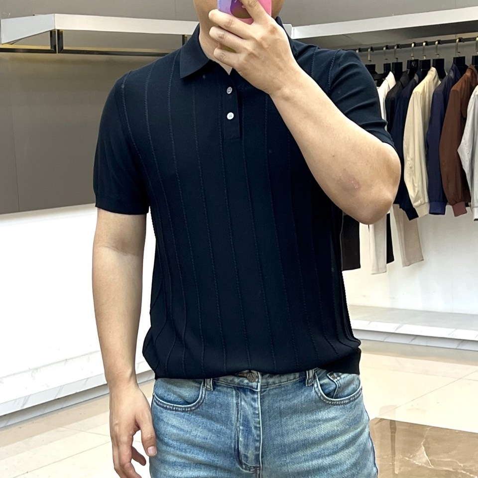 Brunello Cucinelli-bc、2026春夏新品短袖Polo，这款针织POLO衫以轻奢休闲风