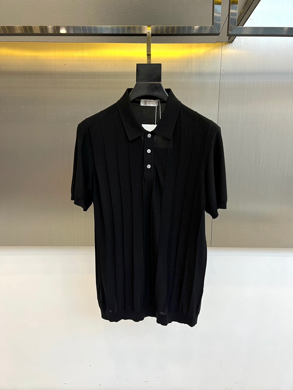 Brunello Cucinelli-bc、2026春夏新品短袖Polo，这款针织POLO衫以轻奢休闲风