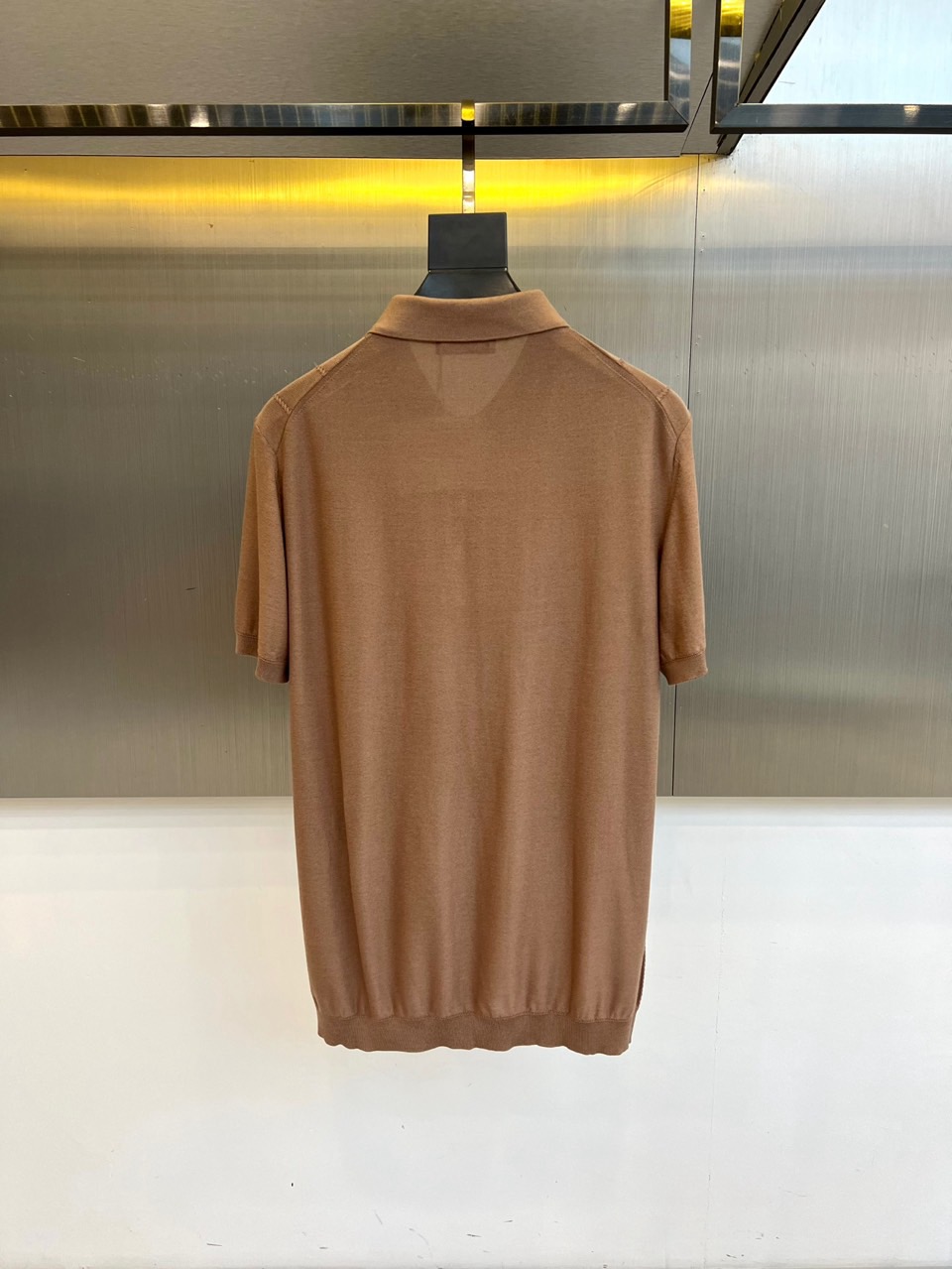 Brunello Cucinelli-bc、2026春夏新品短袖Polo，这款针织POLO衫以轻奢休闲风