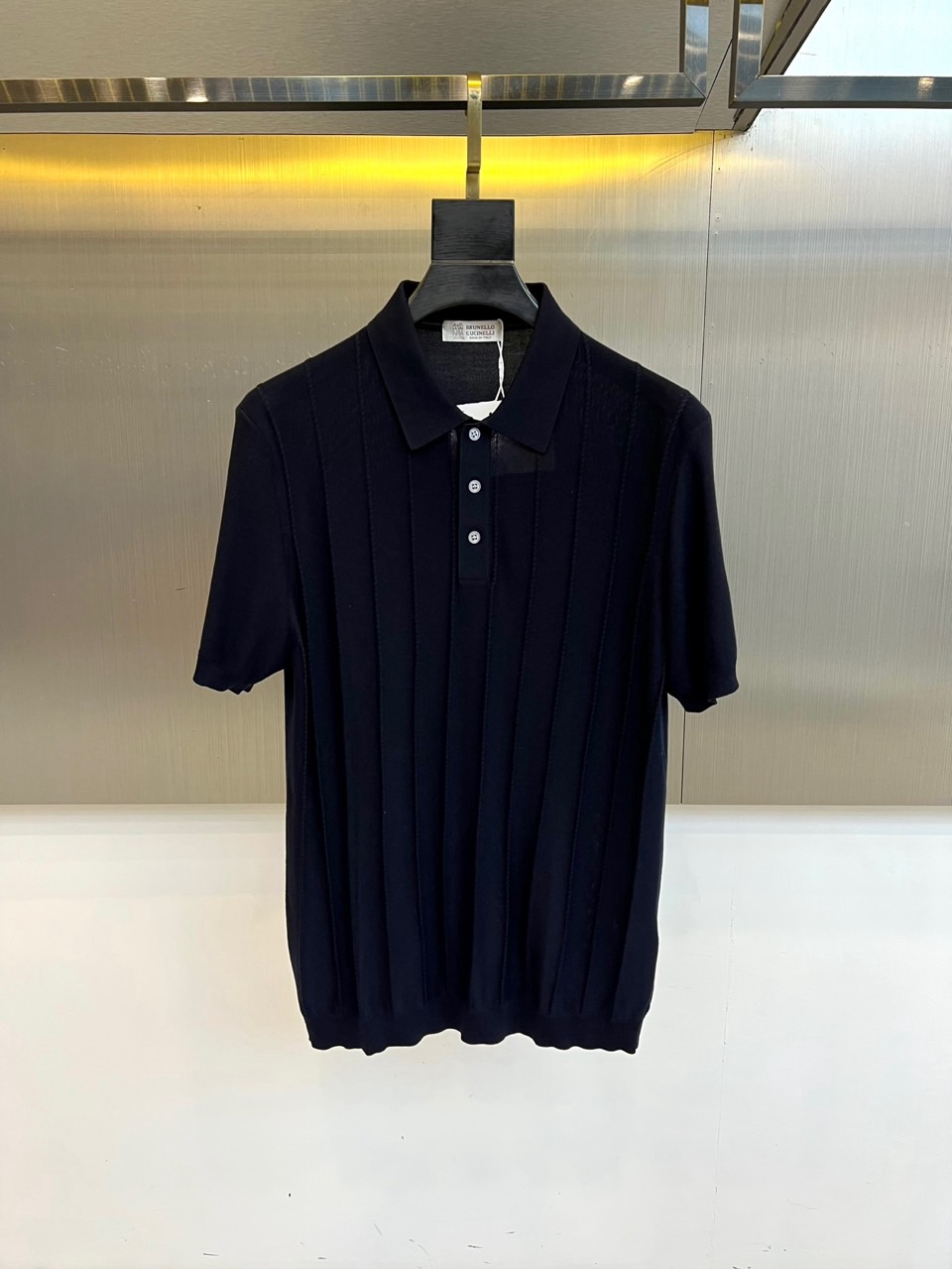Brunello Cucinelli-bc、2026春夏新品短袖Polo，这款针织POLO衫以轻奢休闲风