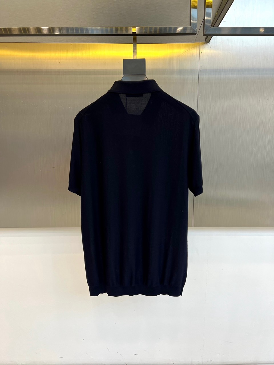 Brunello Cucinelli-bc、2026春夏新品短袖Polo，这款针织POLO衫以轻奢休闲风