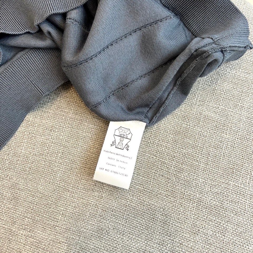 Brunello Cucinelli-bc、2026春夏新品短袖Polo，这款针织POLO衫以轻奢休闲风