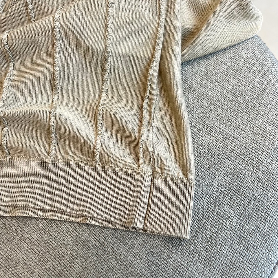 Brunello Cucinelli-bc、2026春夏新品短袖Polo，这款针织POLO衫以轻奢休闲风