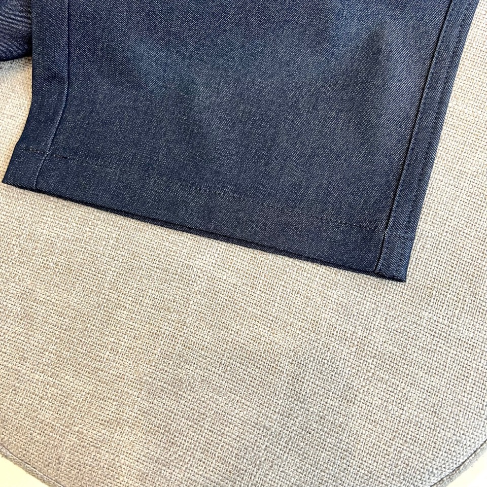 伯尔鲁帝、2026春夏重磅新品西裤，意大利原产彰显高端血统。色调沉稳百搭，经典直筒剪裁融合现代修身美学，