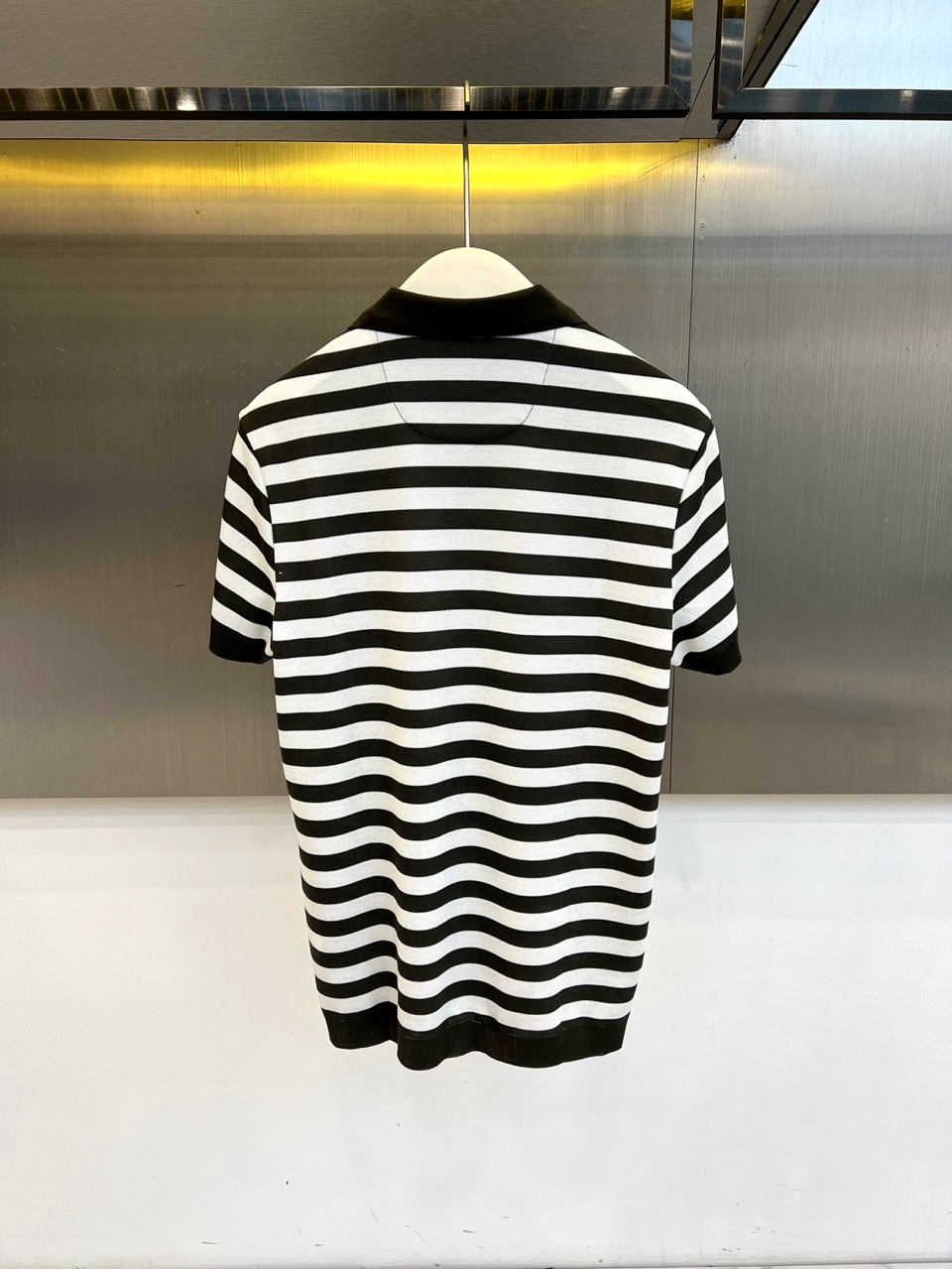 Brunello Cucinelli-BC、2026春夏新品条纹Polo衫，以经典翻领设计重塑休闲风尚，