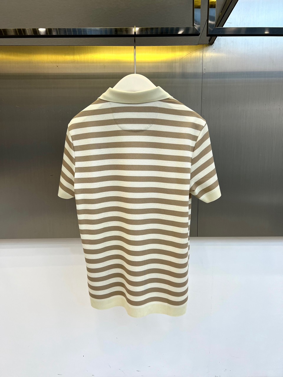 Brunello Cucinelli-BC、2026春夏新品条纹Polo衫，以经典翻领设计重塑休闲风尚，